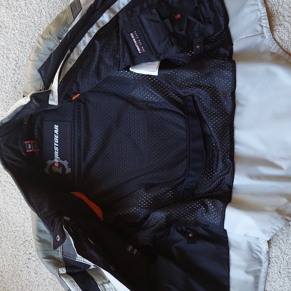 Ladies First Gear motorcycle jacket - Picture 5 of 5